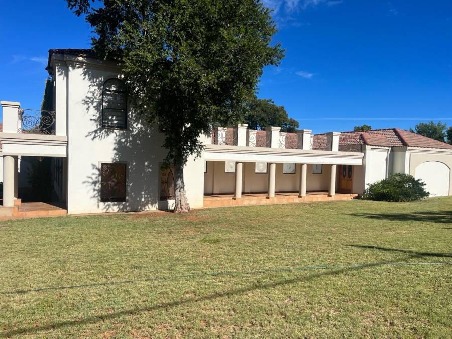 4 Bedroom Property for Sale in Wilkoppies North West